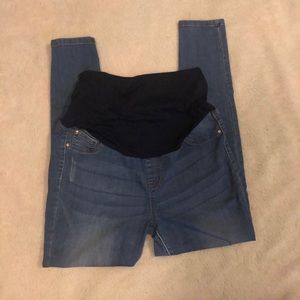 Maternity jeans, skinny jeans size Large
